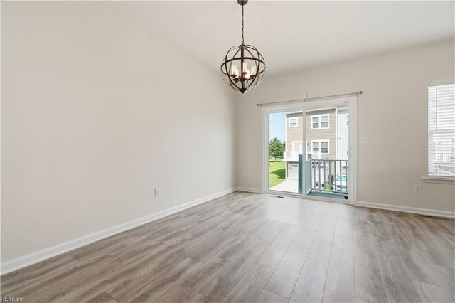 669 Mill Creek PW, Chesapeake, VA 23323