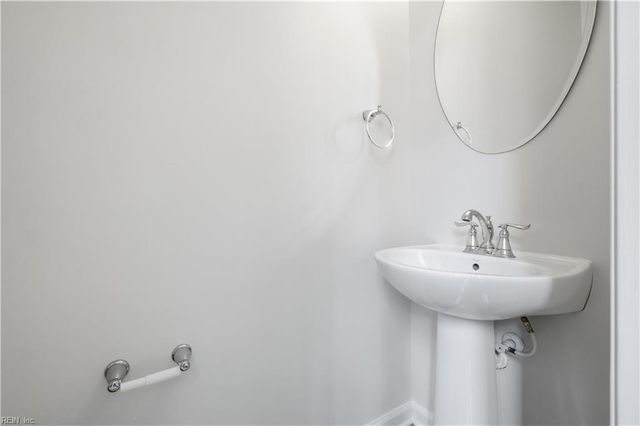 669 Mill Creek PW, Chesapeake, VA 23323