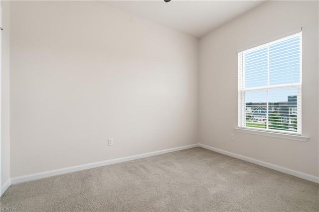 669 Mill Creek PW, Chesapeake, VA 23323