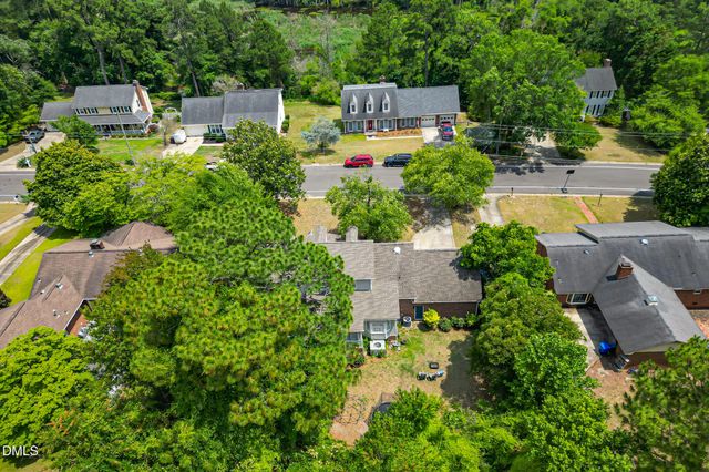 2412 Rolling Hill Road, Fayetteville, NC 28304