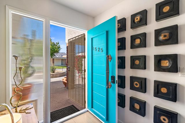 1525 Spyglass Plaza, Palm Springs, CA 92264