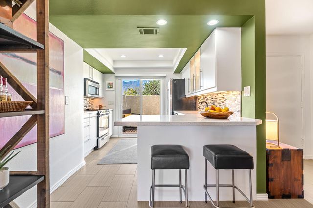 1525 Spyglass Plaza, Palm Springs, CA 92264