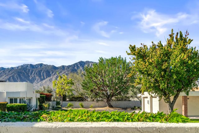 1525 Spyglass Plaza, Palm Springs, CA 92264