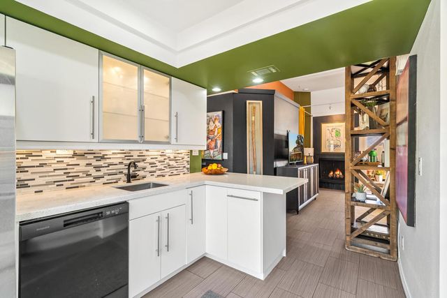 1525 Spyglass Plaza, Palm Springs, CA 92264