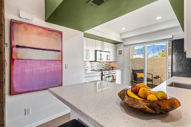 1525 Spyglass Plaza, Palm Springs, CA 92264