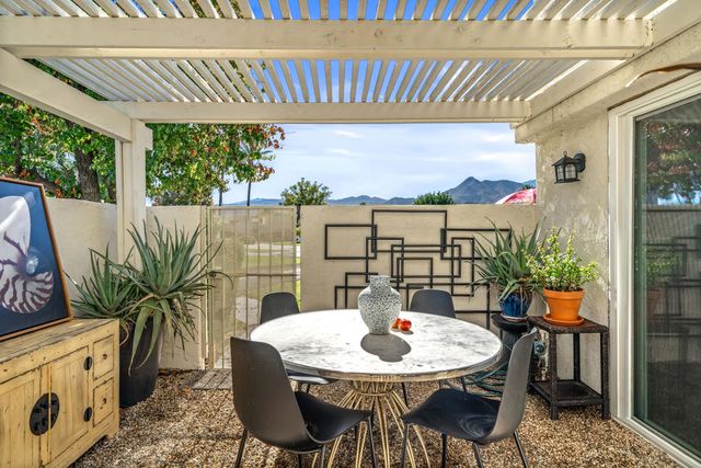 1525 Spyglass Plaza, Palm Springs, CA 92264