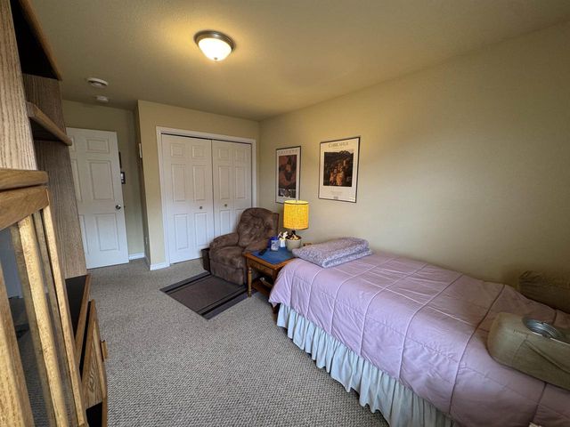 2825 Holiday Drive, Janesville, WI 53545