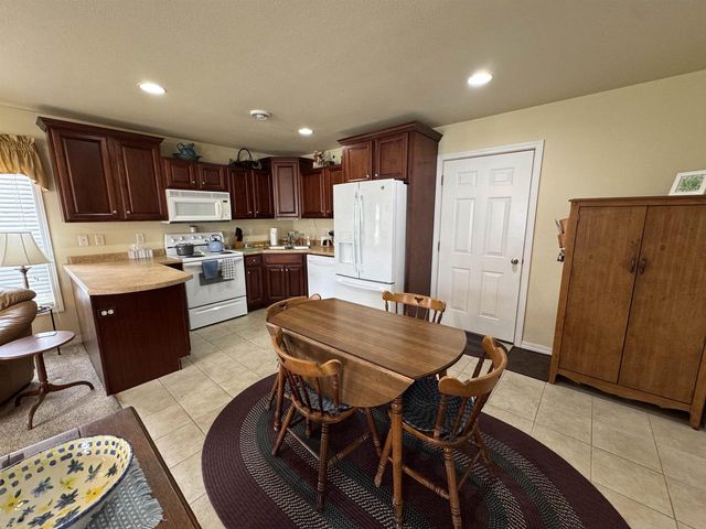 2825 Holiday Drive, Janesville, WI 53545