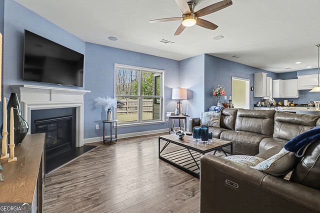 165 Calverton Lane, Tyrone, GA 30290