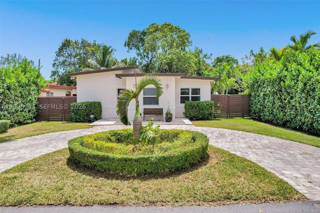 6550 SW 52nd Ter, South Miami, FL 33155