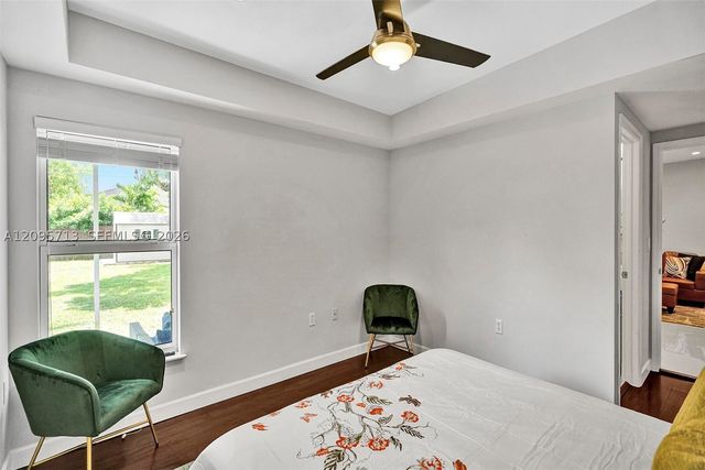 6550 SW 52nd Ter, South Miami, FL 33155