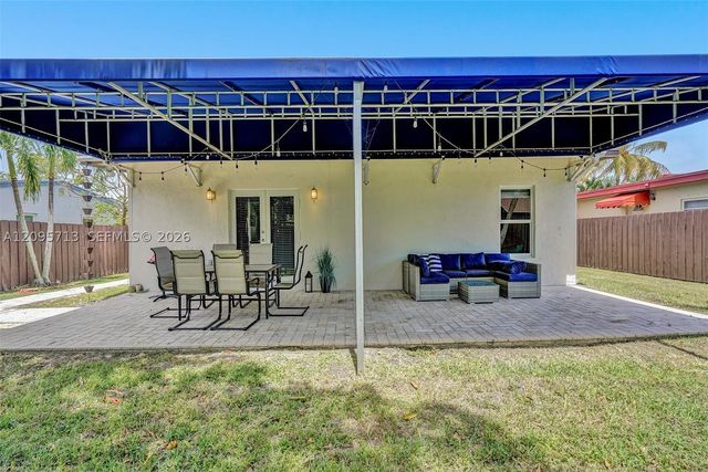 6550 SW 52nd Ter, South Miami, FL 33155