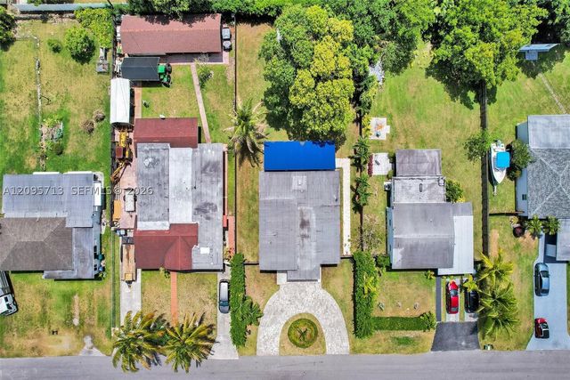 6550 SW 52nd Ter, South Miami, FL 33155