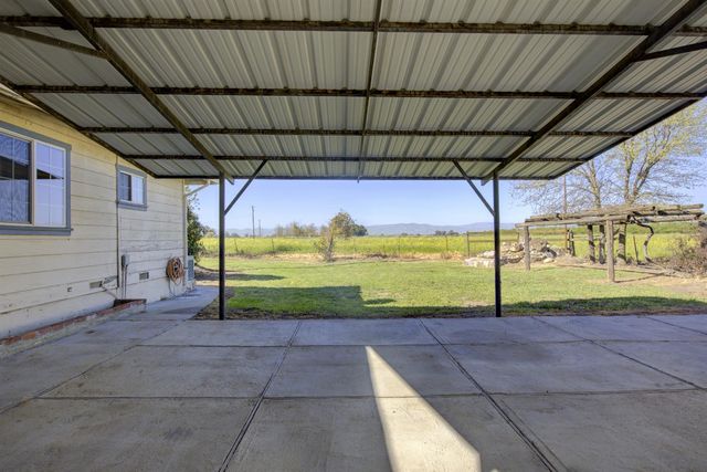 16400 Ash Ave, Patterson, CA 95363