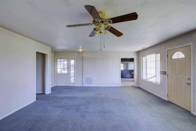 16400 Ash Ave, Patterson, CA 95363