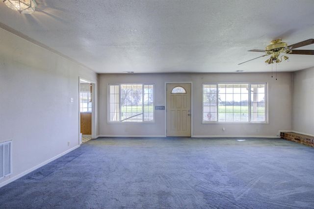 16400 Ash Ave, Patterson, CA 95363