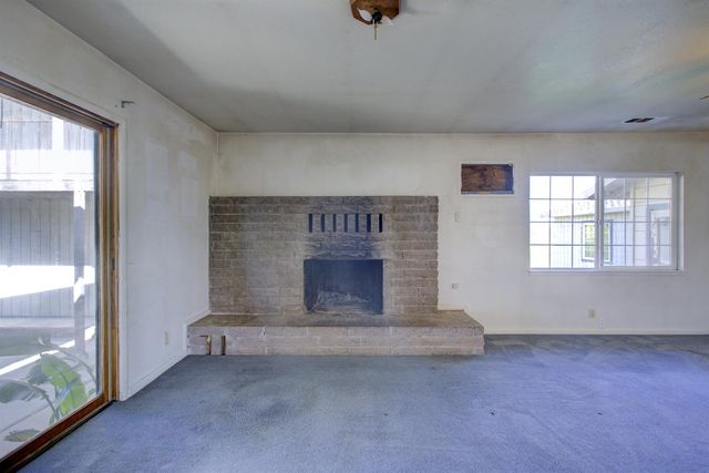 16400 Ash Ave, Patterson, CA 95363