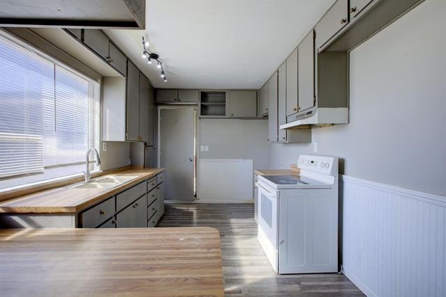 16400 Ash Ave, Patterson, CA 95363