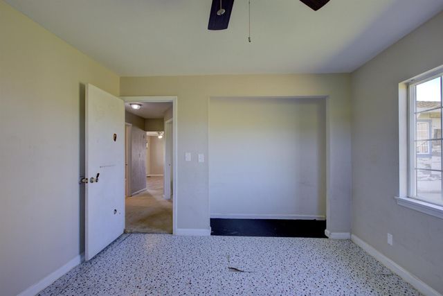 16400 Ash Ave, Patterson, CA 95363