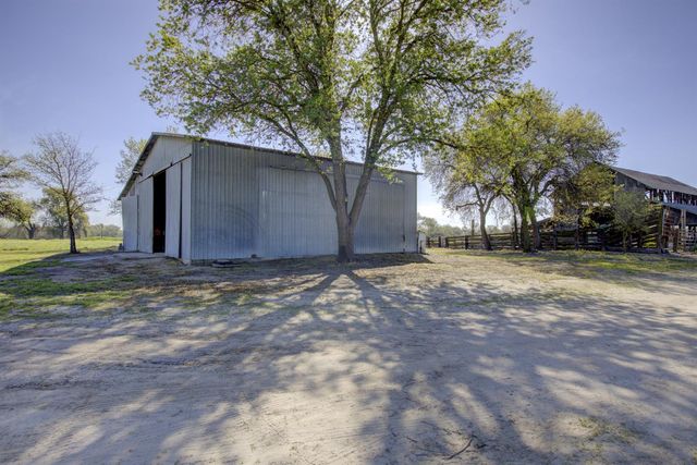 16400 Ash Ave, Patterson, CA 95363