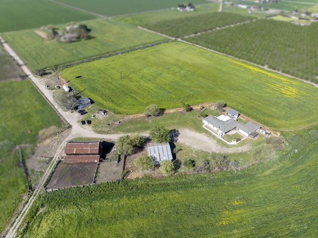 16400 Ash Ave, Patterson, CA 95363