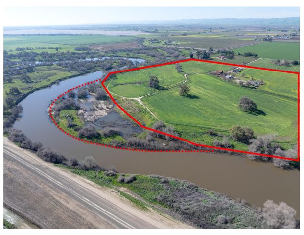 16400 Ash Ave, Patterson, CA 95363