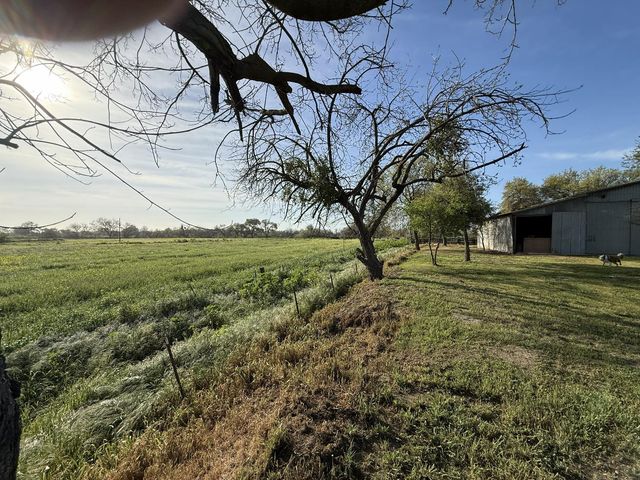 16400 Ash Ave, Patterson, CA 95363