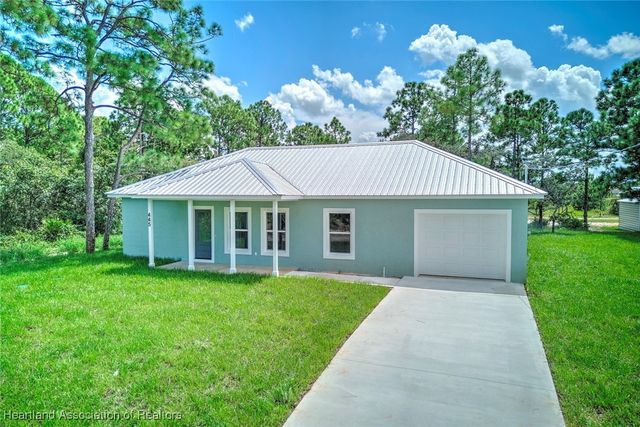 445 Apple Blossom Court, Lake Placid, FL 33852