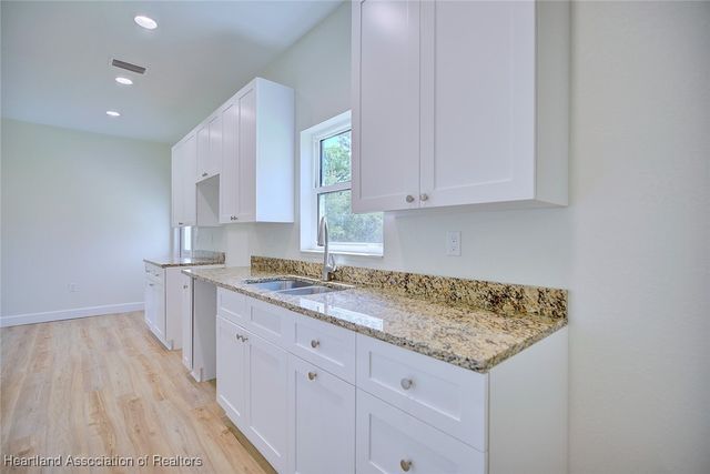 445 Apple Blossom Court, Lake Placid, FL 33852