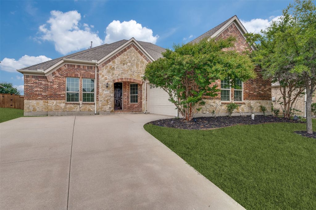 673 Revalen Lane, Frisco, TX 75036