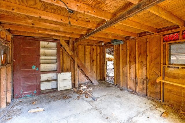 5782 N Edinburg Rd, Mahoning Twp, PA 16116