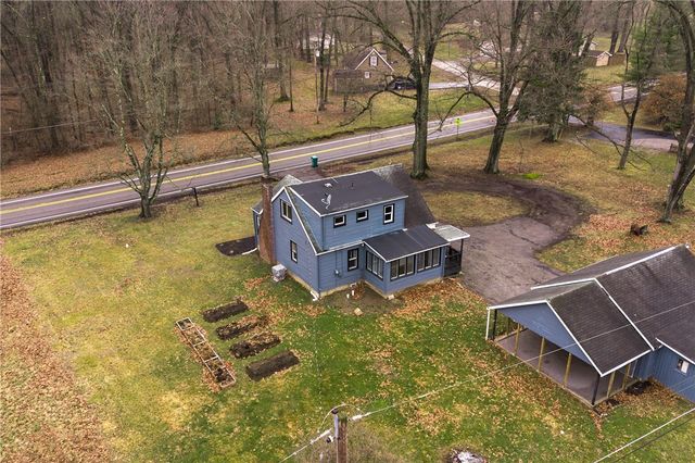 5782 N Edinburg Rd, Mahoning Twp, PA 16116