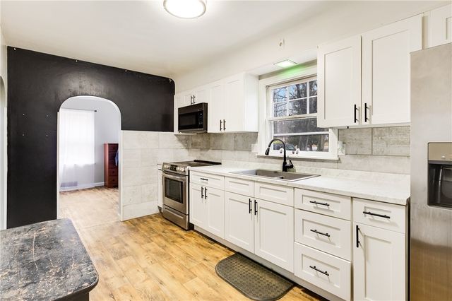 5782 N Edinburg Rd, Mahoning Twp, PA 16116