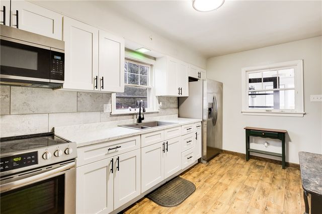 5782 N Edinburg Rd, Mahoning Twp, PA 16116