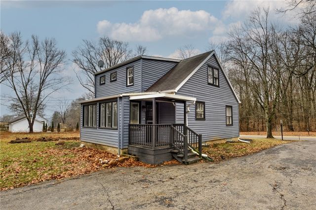 5782 N Edinburg Rd, Mahoning Twp, PA 16116