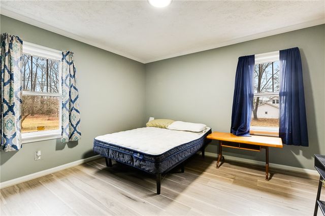 5782 N Edinburg Rd, Mahoning Twp, PA 16116