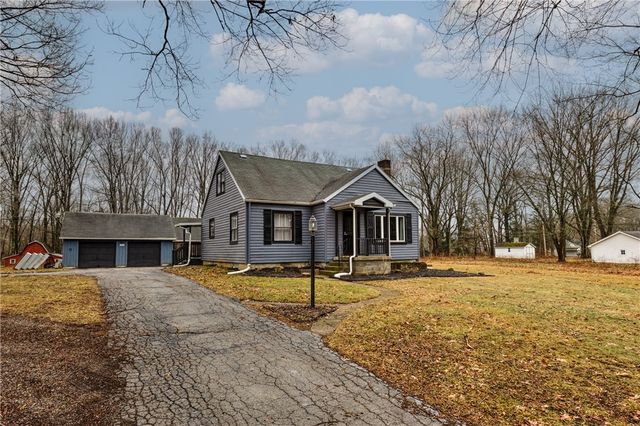 5782 N Edinburg Rd, Mahoning Twp, PA 16116