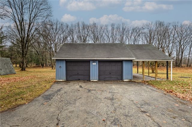 5782 N Edinburg Rd, Mahoning Twp, PA 16116