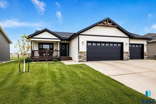 617 Praireside Trl Trail, Harrisburg, SD 57032