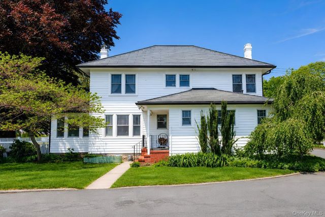 119 Hubbard Avenue, Riverhead, NY 11901