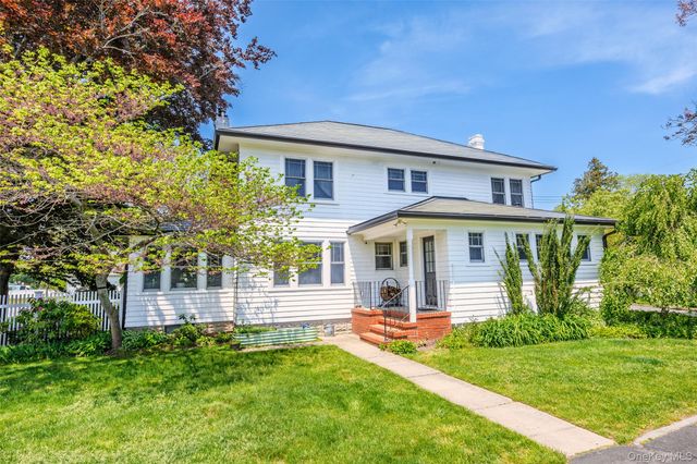 119 Hubbard Avenue, Riverhead, NY 11901