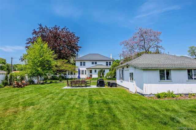 119 Hubbard Avenue, Riverhead, NY 11901