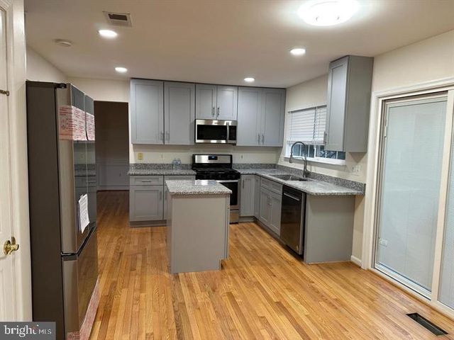 9201 CYNTHIA ST, Manassas Park, VA 20111