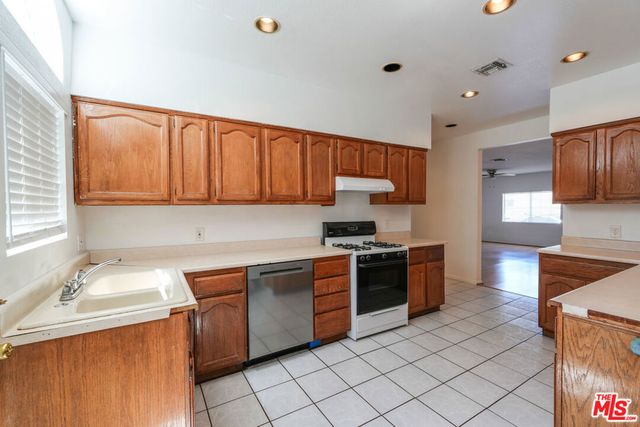 4424 Alumni Avenue, Los Angeles, CA 90041