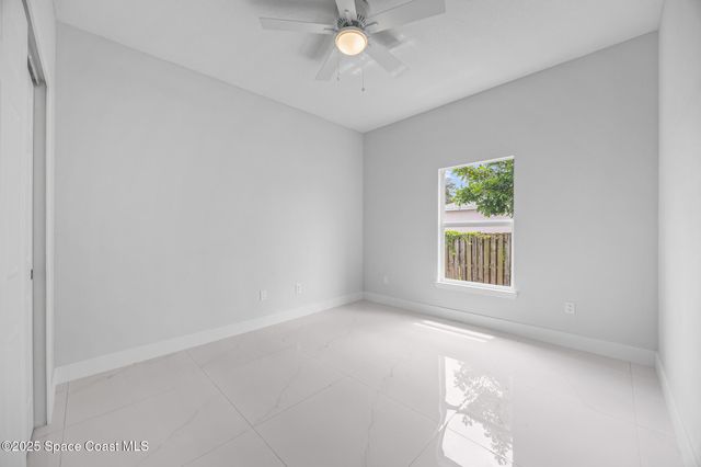 947 Hutchins Street SE, Palm Bay, FL 32909