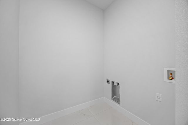 947 Hutchins Street SE, Palm Bay, FL 32909