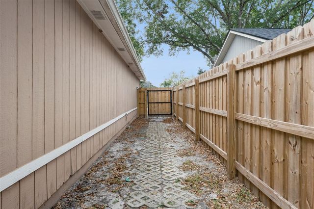 1042 SEMINOLE CREEK DRIVE, Oviedo, FL 32765