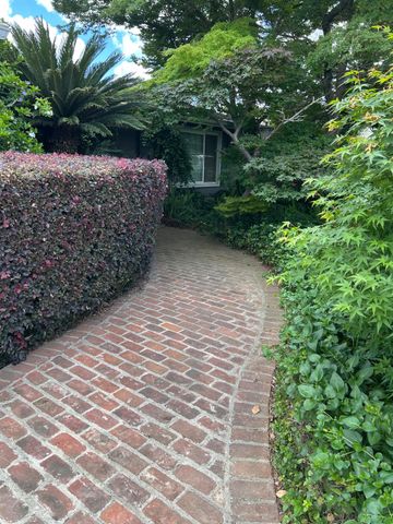 2360 23rd Avenue, Kingsburg, CA 93631