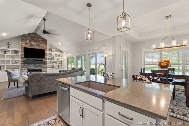 1702 Augusta Parkway, Henryville, IN 47126