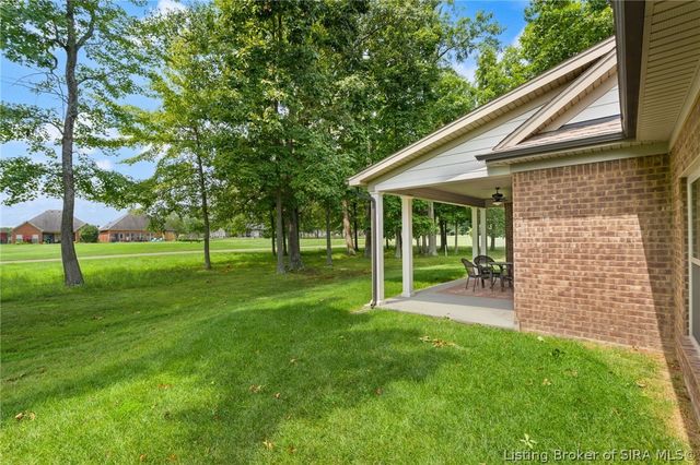 1702 Augusta Parkway, Henryville, IN 47126